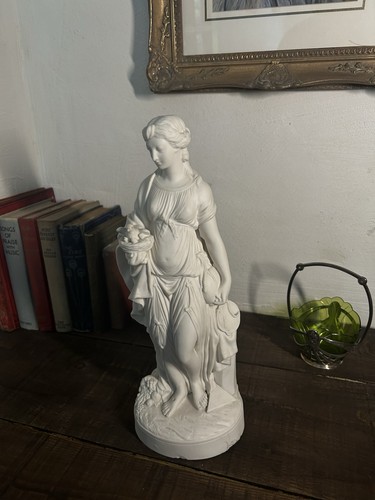 Large classical victorian - classical,