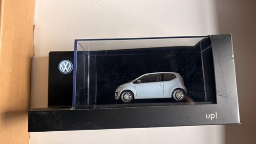 High 1 0l 3 door - up!,