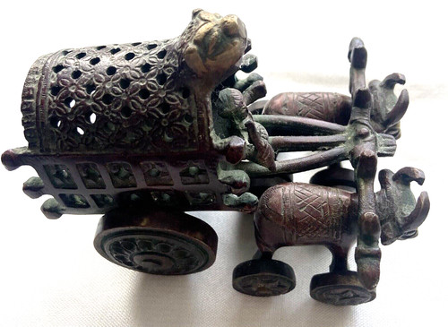 Rare bronze bullock cart - rare,