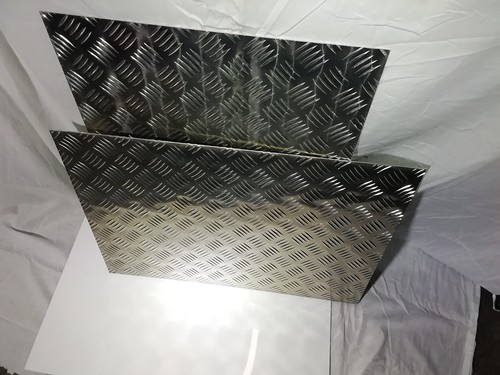 Aluminium chequer plate - chequer, 1.5mm