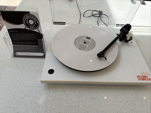 Rega record store - record, day
