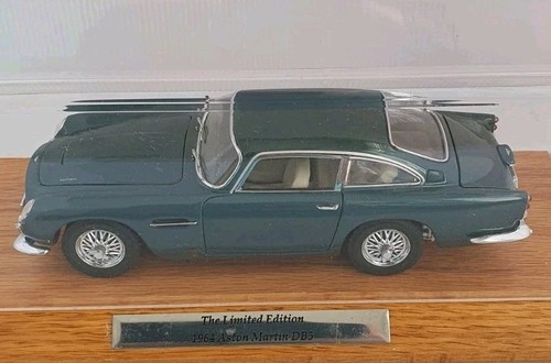 Danbury mint aston martin - aston,