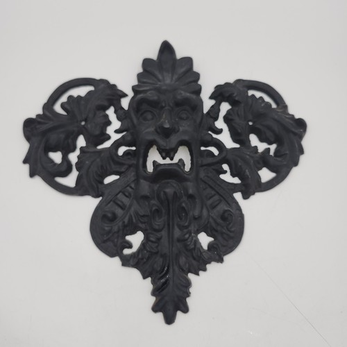 Heavy cast iron - cast, metal