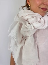 BEAUTIFUL HUGE BLUSH MANUELLE