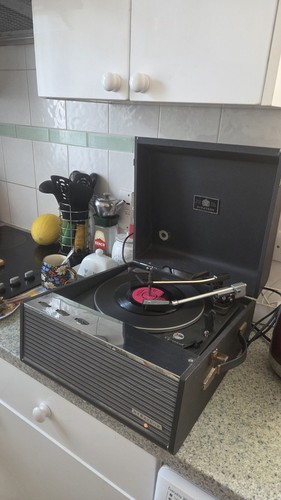 Vintage record player dynatron - vintage,