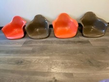 *SALE* 4 EAMES HERMAN MILLER CHAIR SHELL SET 2 SALMON ORANGE + 2 BROWN MEDALLION