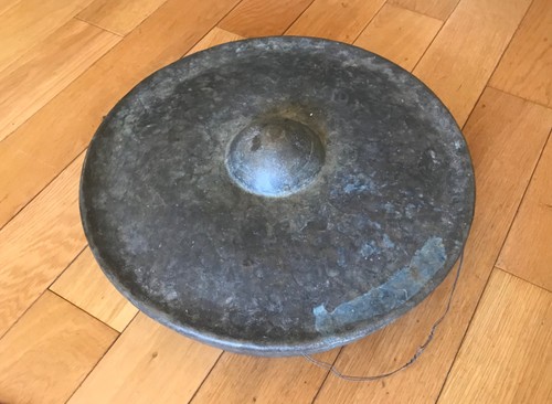 Large brass bronze gong - /,