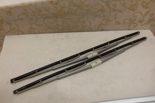 Nos wiper blades commer - 24",