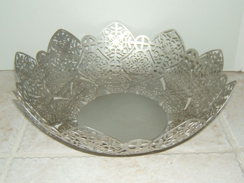Decorative metal centerpiece - metal,