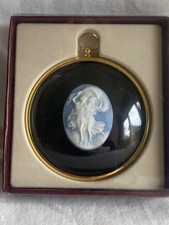 PETER BATES Miniature World Cameo “Nymphs” Framed Wall Plaque Boxed England