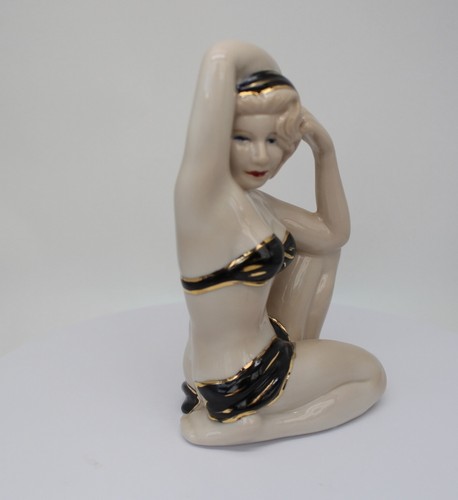 Figurine bathing beauty - figurine,