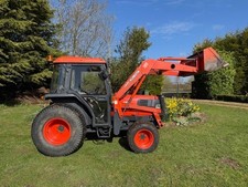 Kubota L4200 tractor with