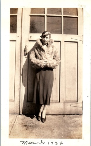 1934 woman fur - fur, coat