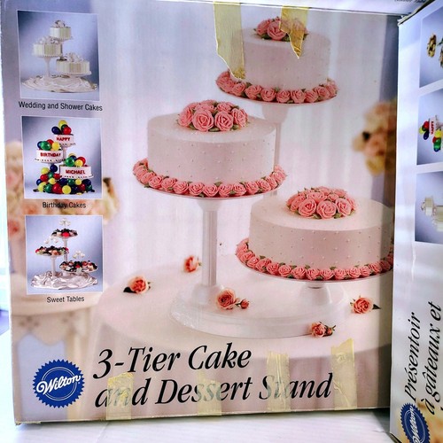 Lot wilton tier cake - of,
