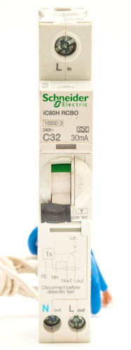 Schneider amp 32a c32 curve - 32,