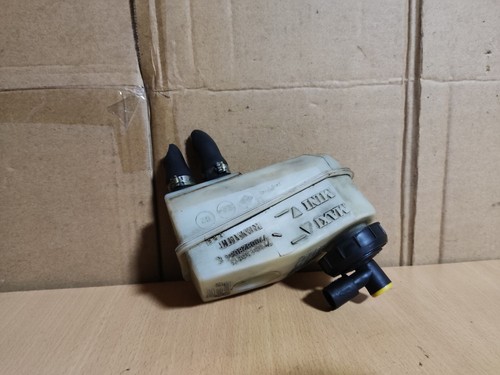 Scenic brake master cylinder - scenic,