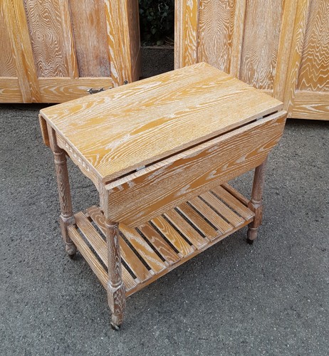 Limed oak tier - limed,