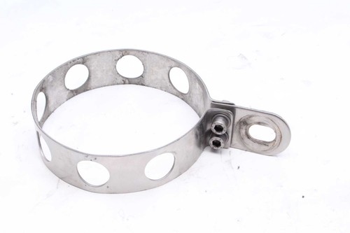 Exhaust bracket exhaust holder