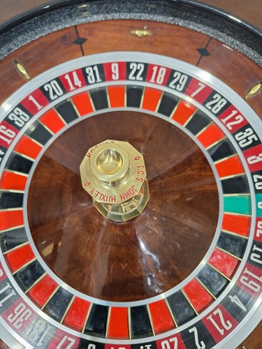 Wood roulette wheel brass - wood,