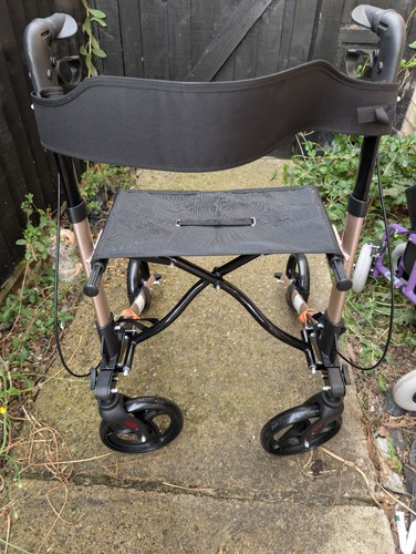 Rollator walking aid with - rollator,