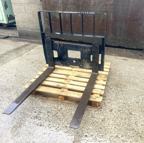 Pallet forks guard - pallet, +