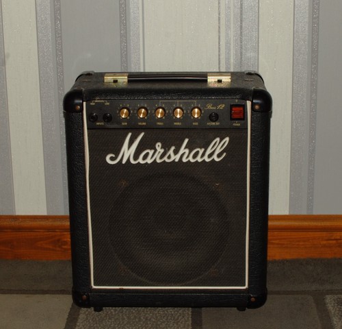 Marshall bass guitar - marshall,