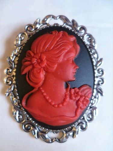 Black and red victorian lady - black,