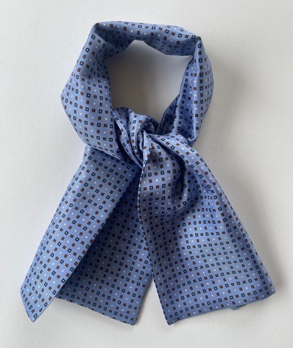Silk cravat blue geometric - silk, cravat.