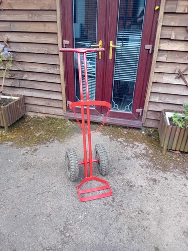 Gas bottle trolley - bottle,