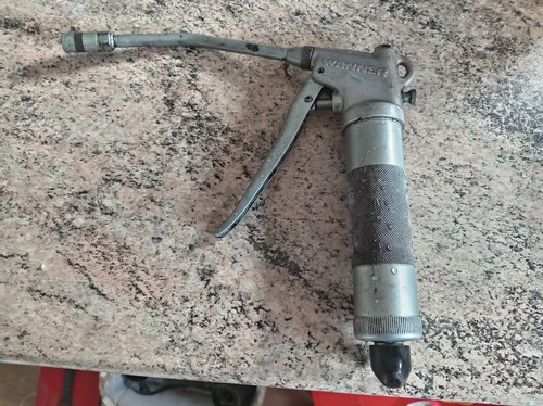 Wanner grease gun - wanner, gun-working
