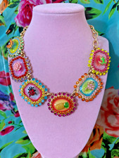 🦋🍍RARE NWT Betsey Johnson Backyard Stone Critter Bib Statement Necklace🍍🦋