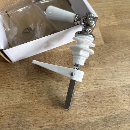 Ceramic toilet cistern lever - toilet,