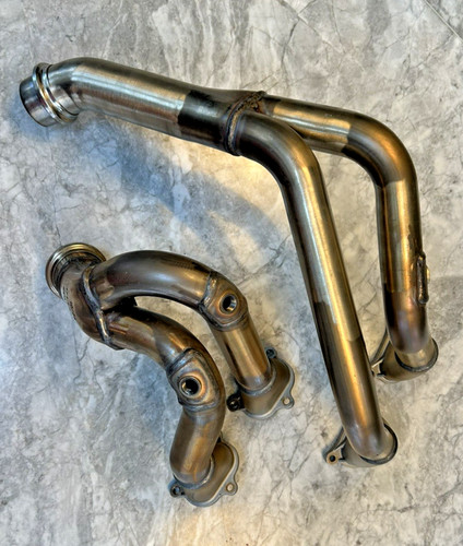 Genuine pair ducati - diavel, v4