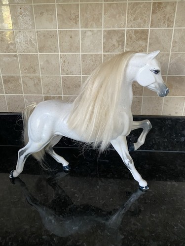 Vintage barbie white shimmer - vintage,