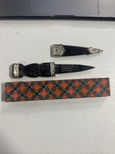 Jeweled British English J