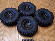 Axial SCX10 III CJ-7 1.9 Beadlock Wheels 12mm & Micky Thompson Baja Boss Tires
