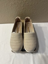 Women's Clark's Cloudsteppers Breeze Step 2 In Sand. Size 7.5M