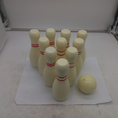 Vintage wooden skittles game - vintage,