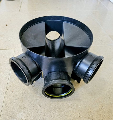 Underground drainage manhole - underground,