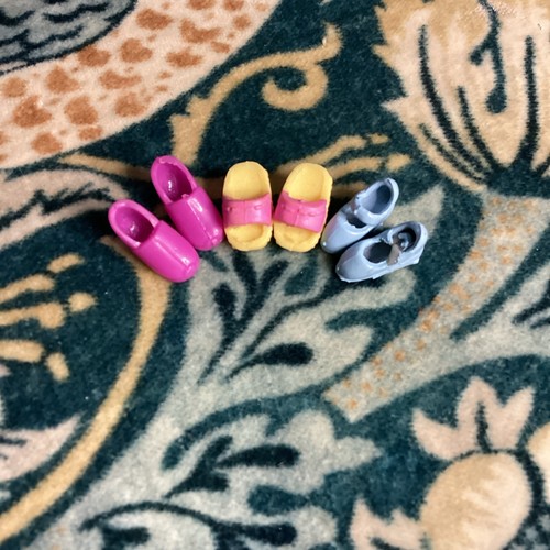 Polly pocket shoes pairs - pocket,