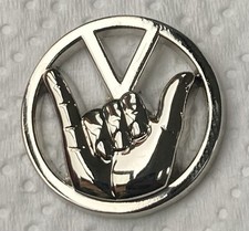 VW ' No Worries ' metal 3D pin
