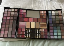 The Colour Institute Palette