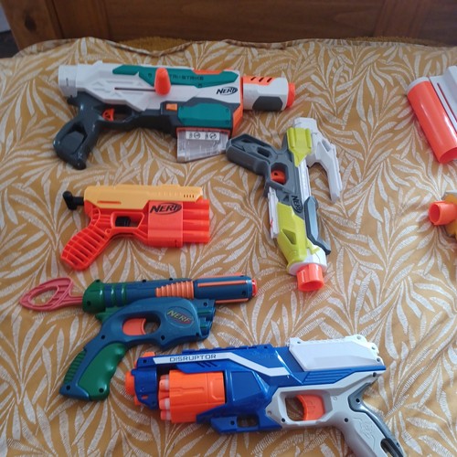 Bundle nerf guns and - 5,