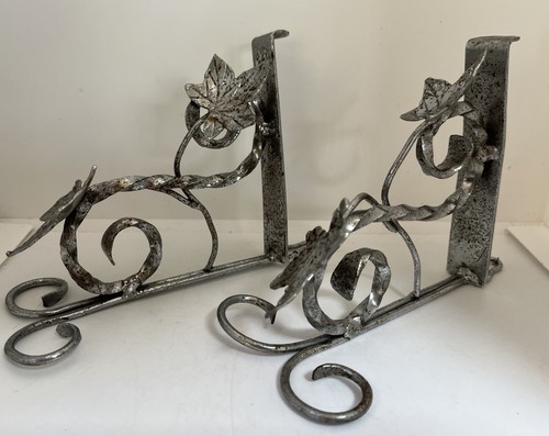 Vintage silver tone metal - vintage,