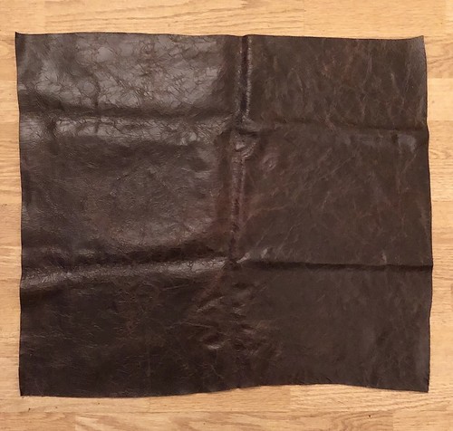 Cracked waxed brown 60x55cm - waxed, brown,