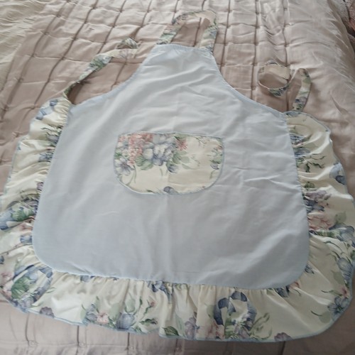 Vintage ruffled kitchen - vintage, apron