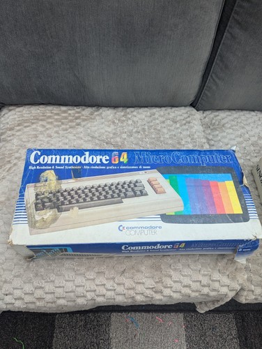 Commadore micro computer - commadore,