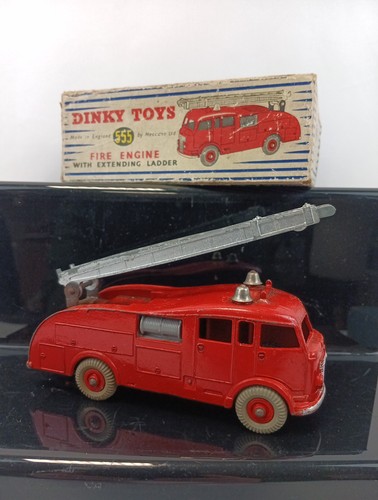Vintage dinky toys 555 - dinky,
