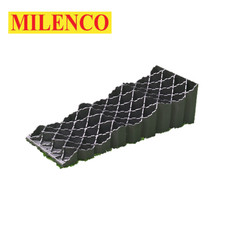 Pair of Milenco Triple 3