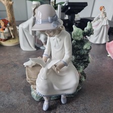 NAO LLADRO Girl on Bench with